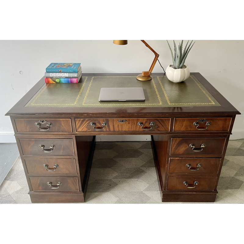 Vintage desk in solid wood and leather, 2010