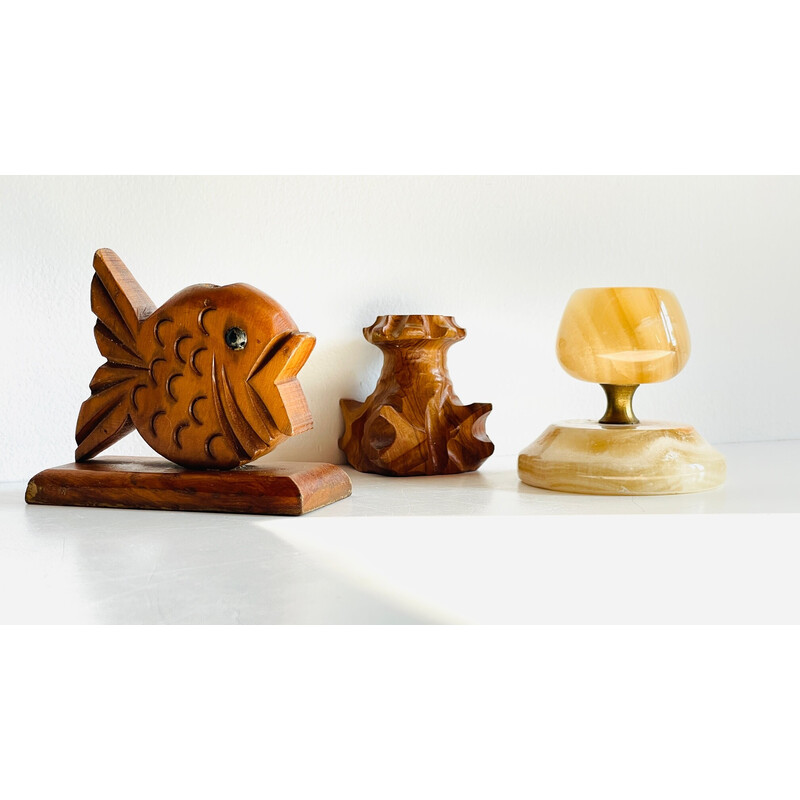 Conjunto de 3 castiçais de madeira vintage e velas de ônix