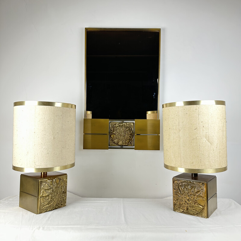 Vintage mirror and lamp by Luciano Frigerio