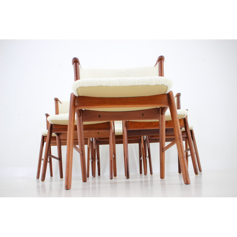 Conjunto de 6 cadeiras de jantar modelo 32 vintage em tecido de pele de ovelha e teca de Kai Kristiansen, Dinamarca Anos 60