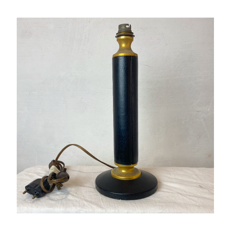 Lámpara vintage de cuero negro y latón de Jacques Adnet, Francia 1940-1950