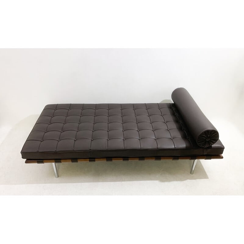 Vintage Barcelona leather daybed by Ludwig Mies van der Rohe for Knoll, 1990s