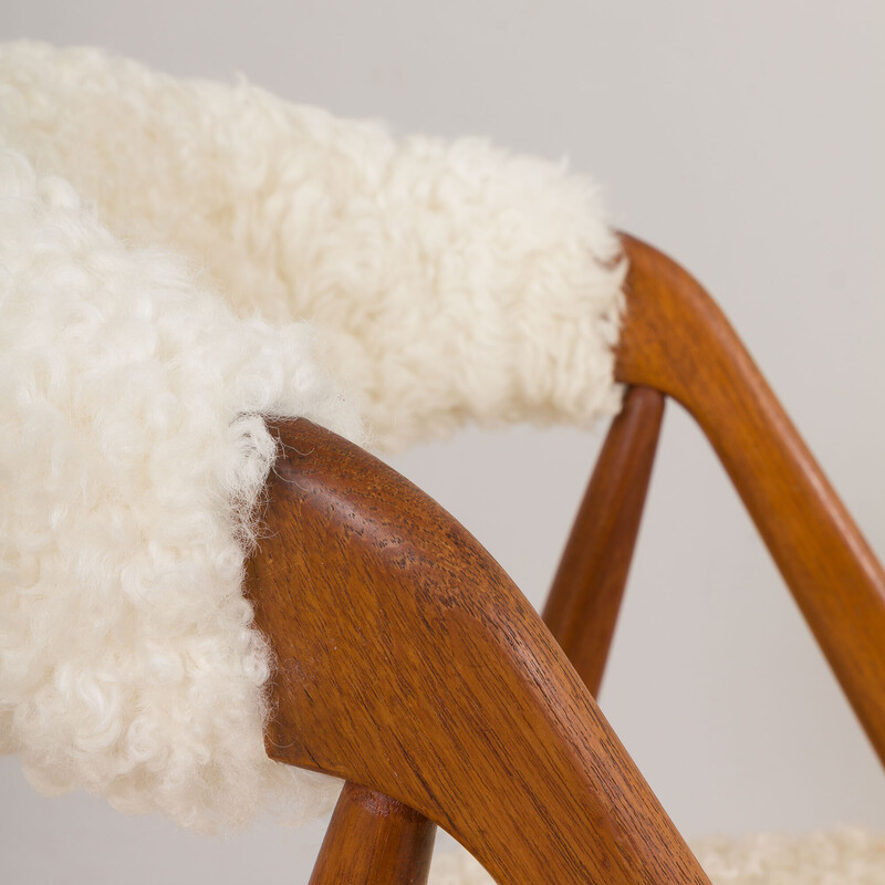 Danish vintage chair model 31 in natural sheepskin upholstery by Kai Kristiansen, 1960s