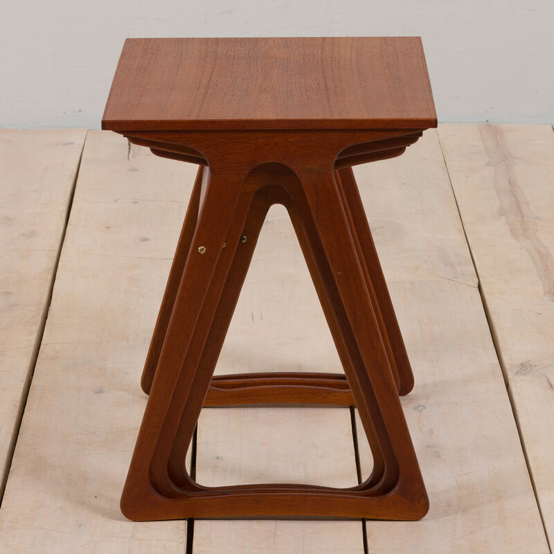 Set of 3 vintage Danish nesting tables in teak, 1960s