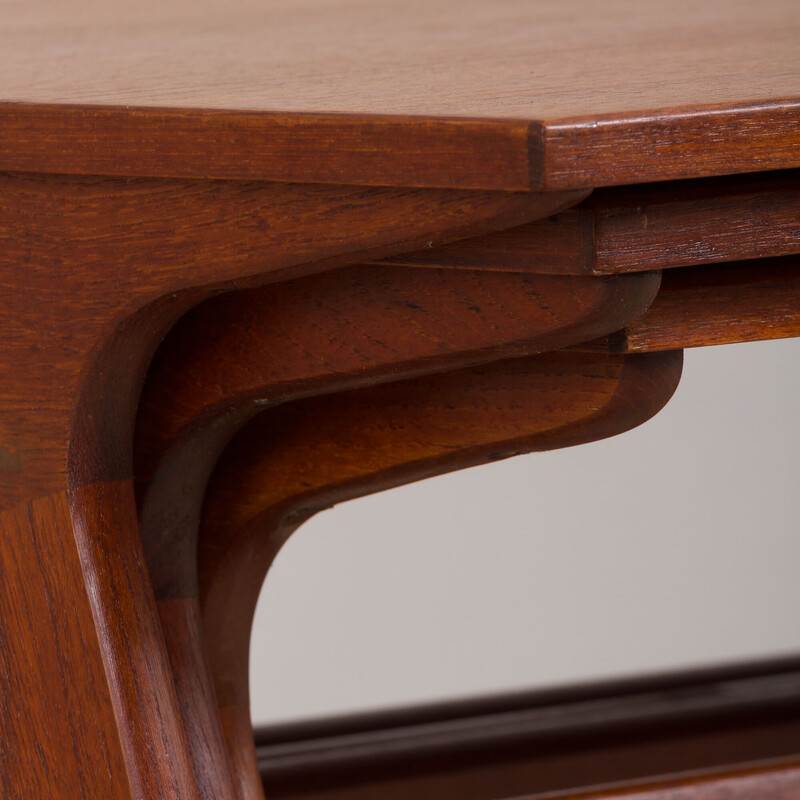 Set of 3 vintage Danish nesting tables in teak, 1960s