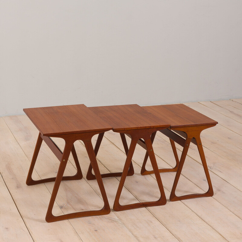 Set of 3 vintage Danish nesting tables in teak, 1960s