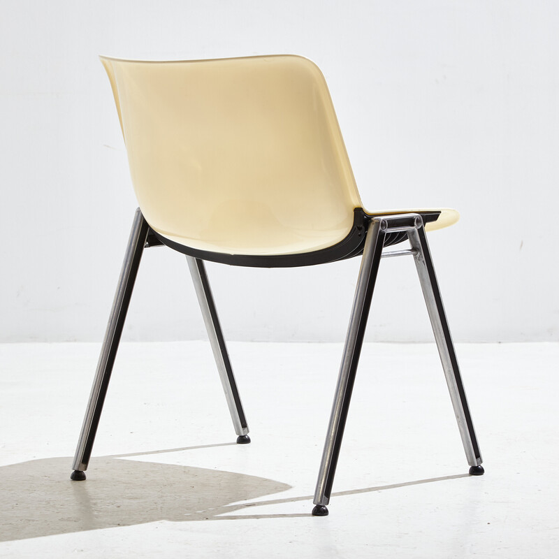 Vintage "Modus Sm 203" stapelbare plastic fauteuil van Osvaldo Borsani voor Tecno, jaren '80.