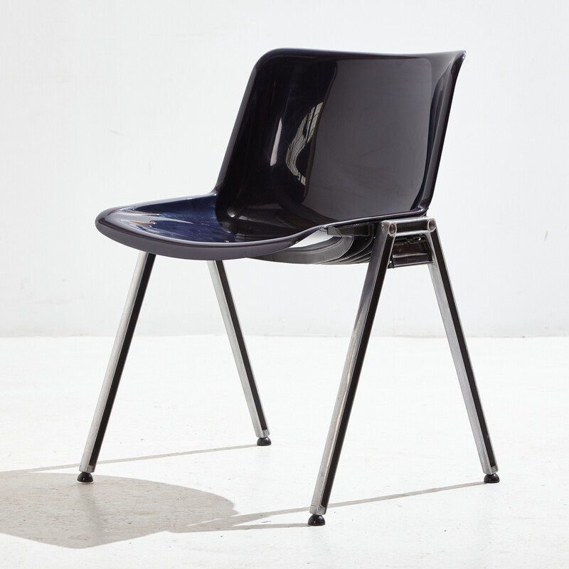 Vintage "Modus Sm 203" stackable plastic chair by Osvaldo Borsani for Tecno, 1980s