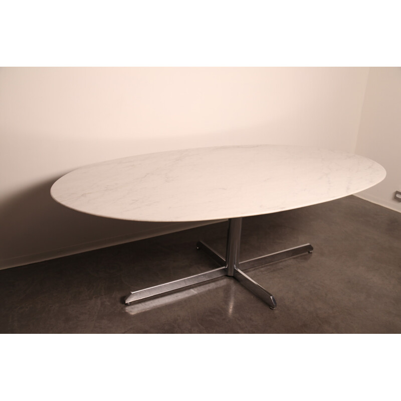 Vintage oval table in arabescato marble by Florence Knoll for Roche Bobois, France 1960