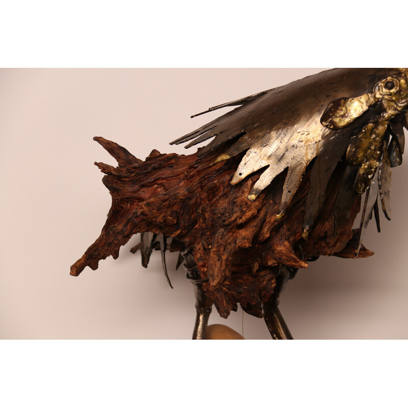 Escultura artesanal vintage de madera y metal "Oeuf Coq" del artista Louis de Verdal, Francia