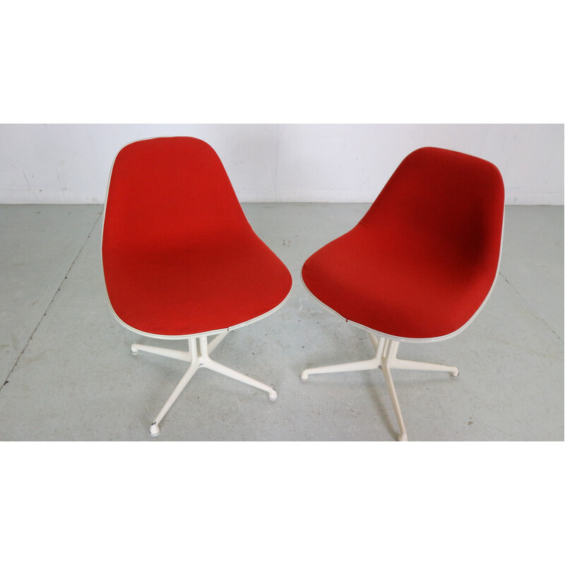 Juego de 4 sillas vintage "La Fonda" de fibra de vidrio roja de Ray y Charles Eames para Herman Miller, años 60