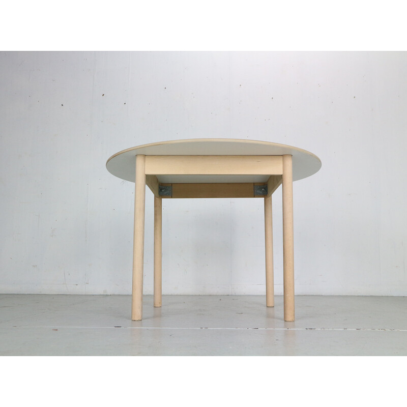 Table ronde vintage en bois de chêne par Børge Mogensen pour Fdb Møbler, Danemark 1950