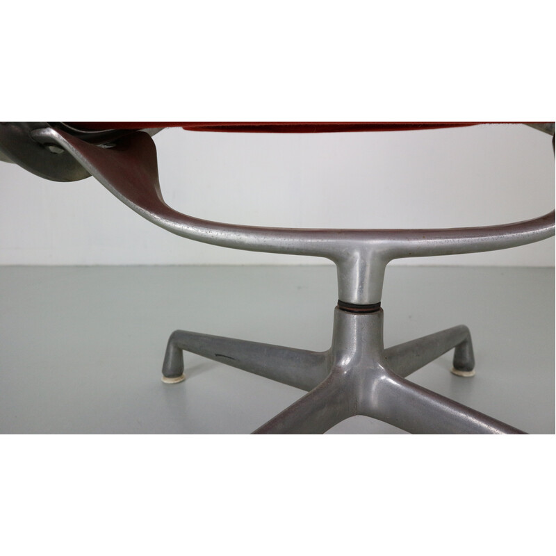 Vintage "Ea 116" Cadeirão giratório de escritório Hopsack vermelho de Charles Eames para Vitra, 1980