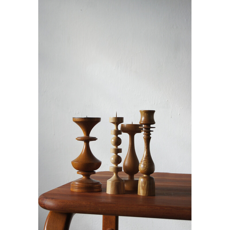 Set van 4 Scandinavische vintage houten kandelaars