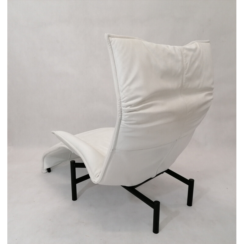 Vintage Veranda lounge chair in white leather by Vico Magistretti for Cassina