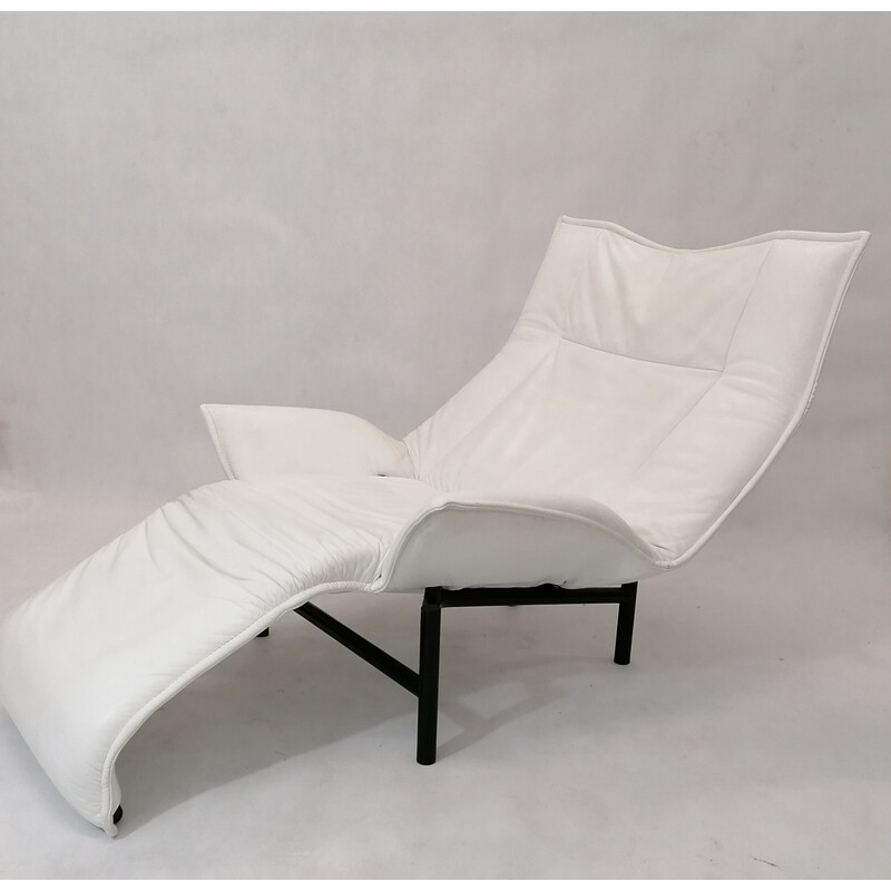 Vintage Veranda lounge chair in white leather by Vico Magistretti for Cassina