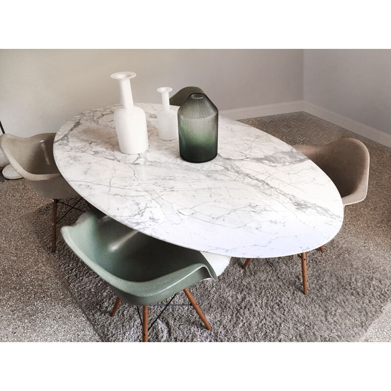 Dining table by Eero Saarinen edition Knoll - 1990s