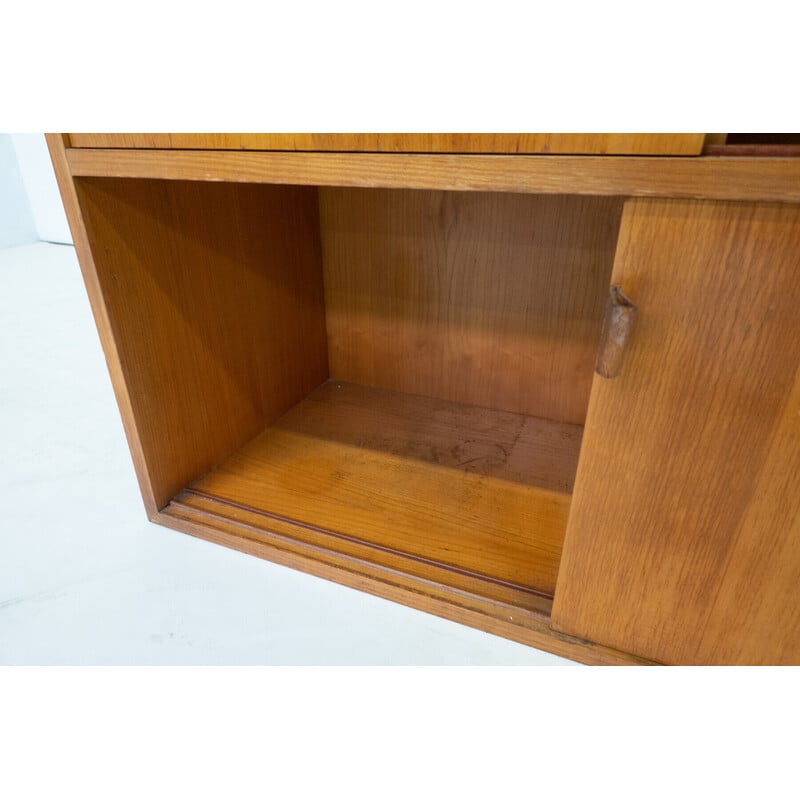 Mueble alto de mediados de siglo en madera y cuero de Florence Knoll, años 60