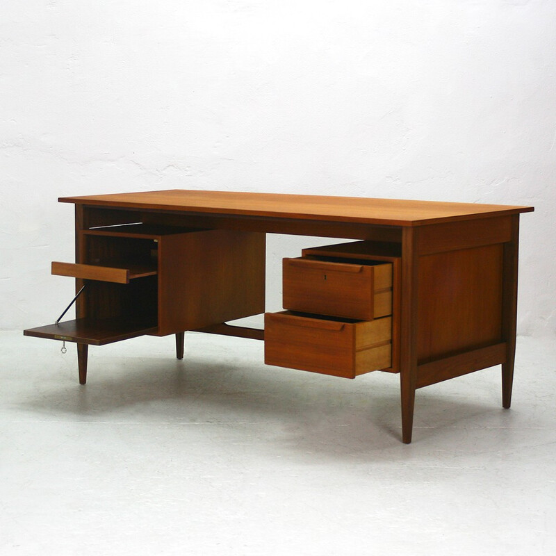 Mid-Cenury teak desk by WK - 1960s