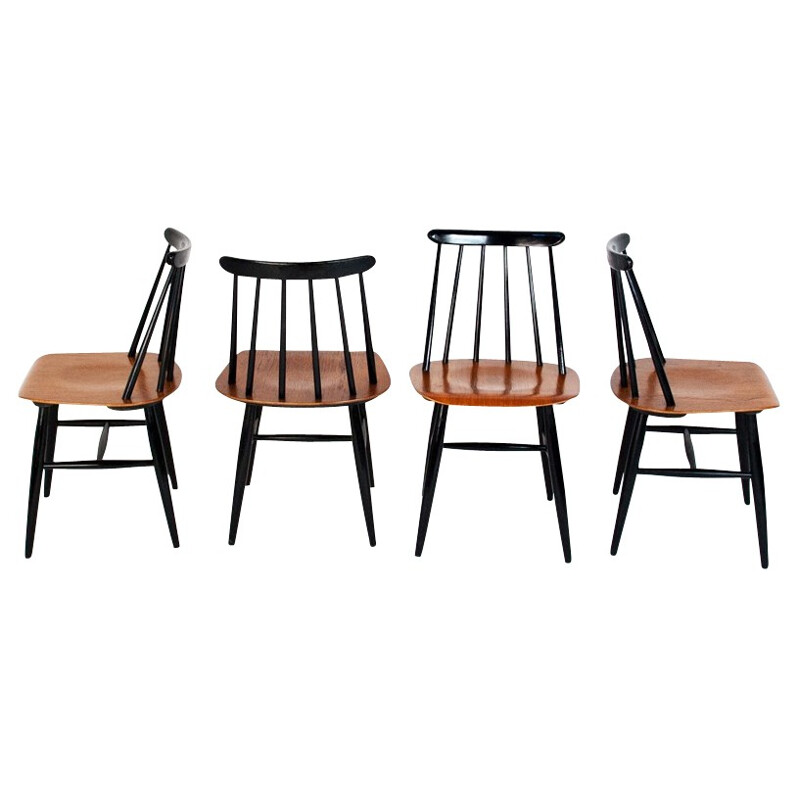 Suite de 4 chaises "Fanett", Ilmari TAPIOVAARA - années 60