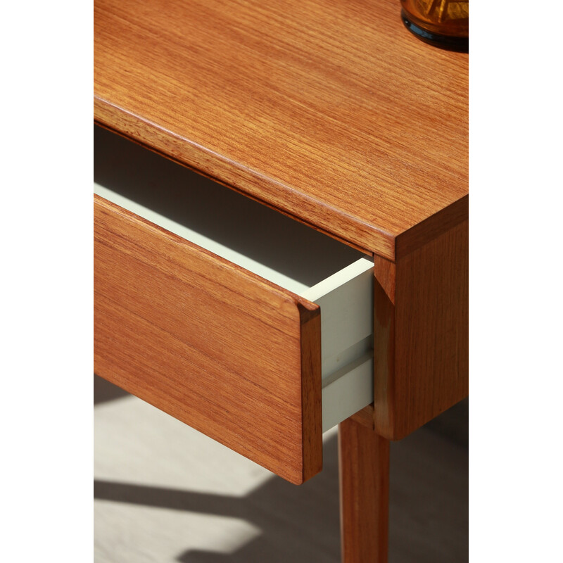 Comodino vintage in teak con cassetti