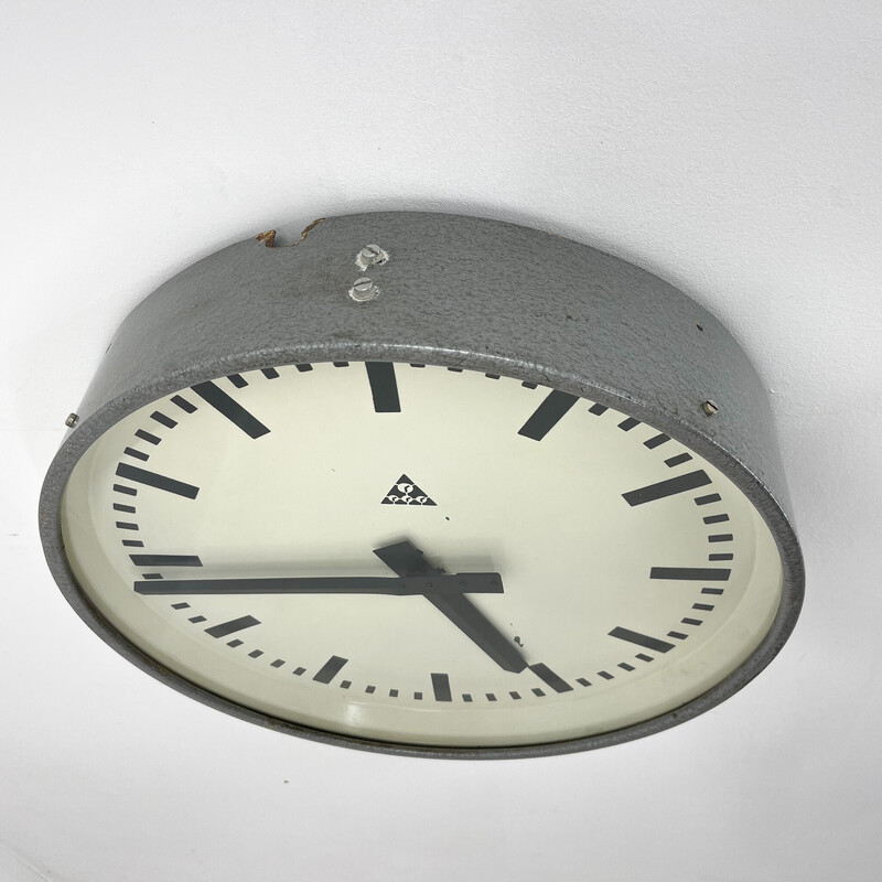 Orologio da parete industriale vintage di Pragotron, Cecoslovacchia 1950