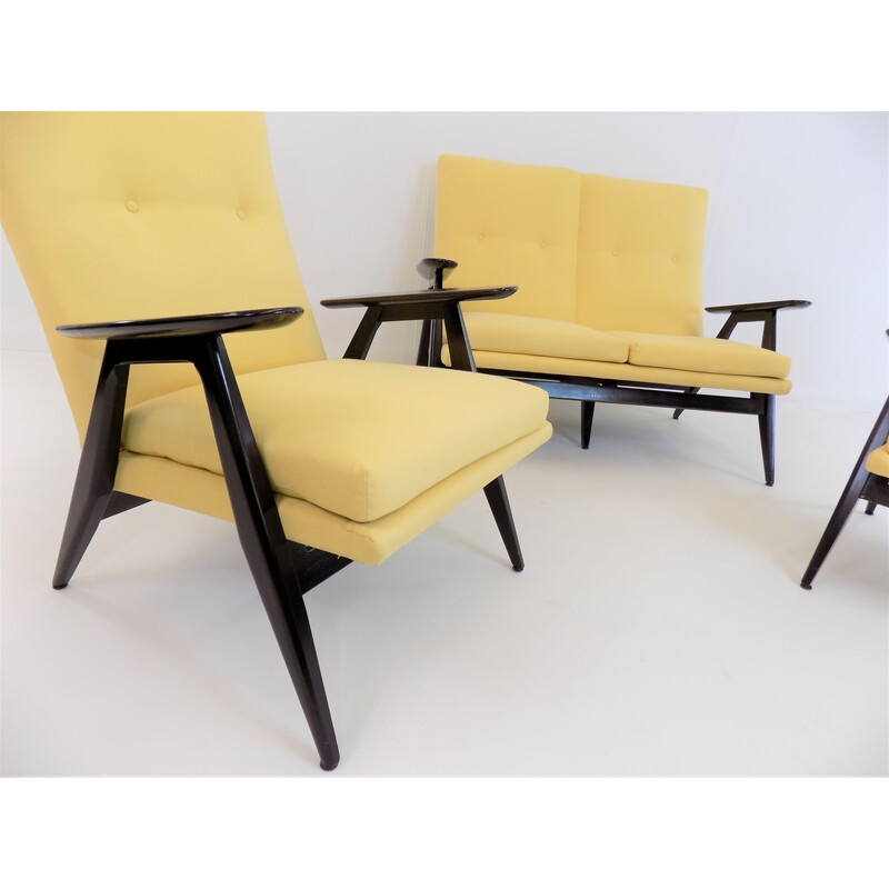 Sala de estar Vintage Sk640, de Pierre Guariche para Ligne Roset, em tecido amarelo