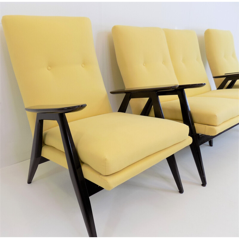 Sala de estar Vintage Sk640, de Pierre Guariche para Ligne Roset, em tecido amarelo