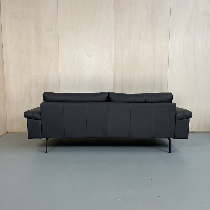 Zeitloses Vintage-Sofa aus Leder von Novastyl