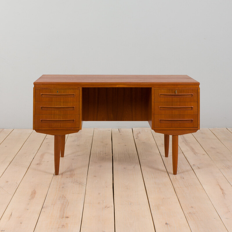 Escritorio vintage de teca con mueble trasero de J. Svenstrup para A.P. Furniture, Dinamarca Años 60