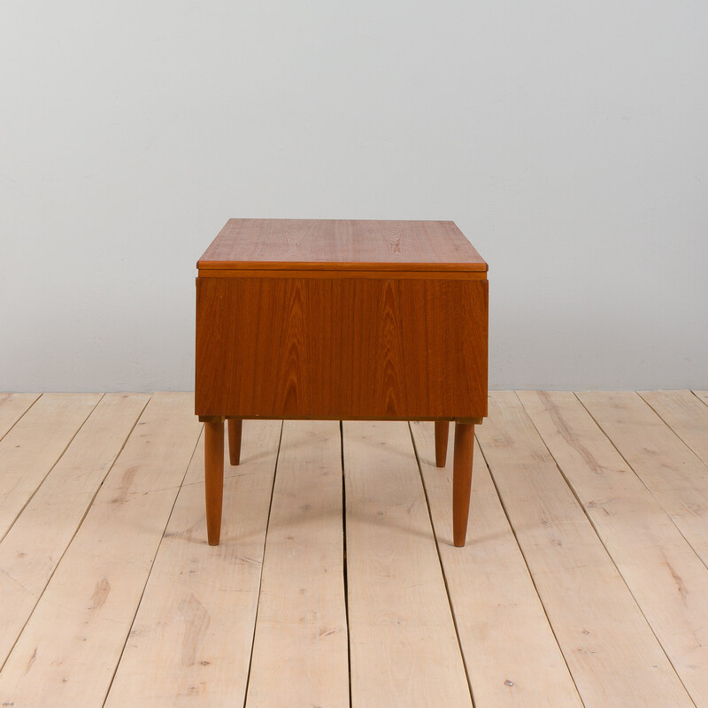 Vintage Schreibtisch aus Teakholz mit Rückwand von J. Svenstrup für A.P. Furniture, Dänemark 1960er Jahre