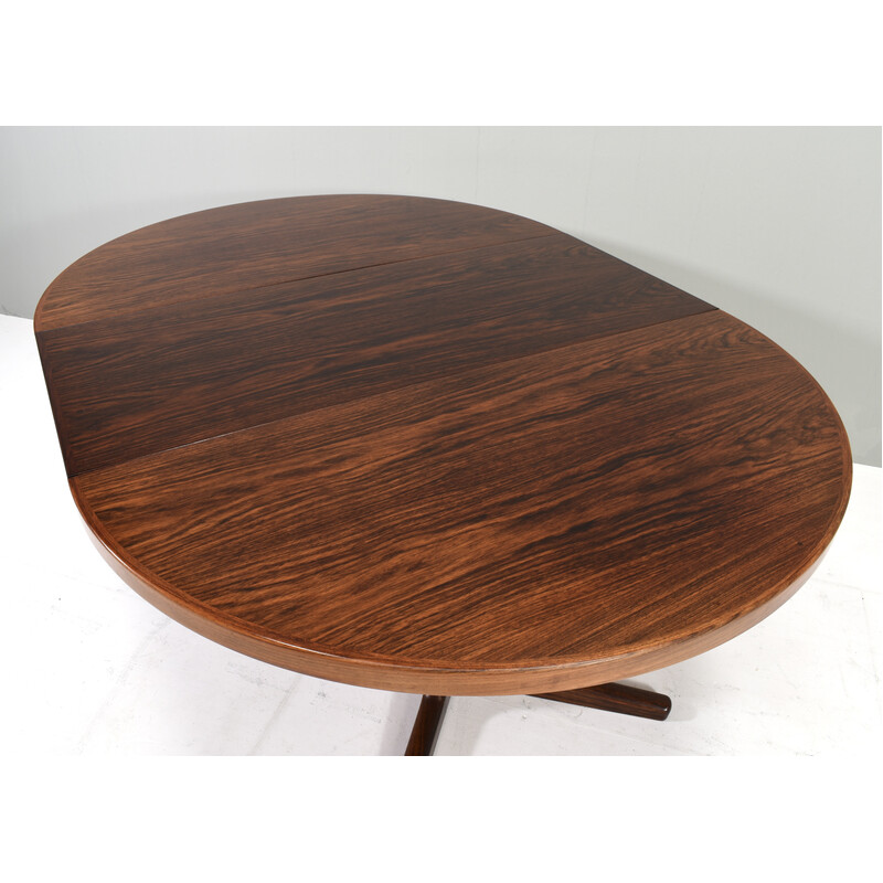 Vintage walnut round table by Henning Kjaernulf for Vejle Stole Møbelfabrik, Denmark 1960