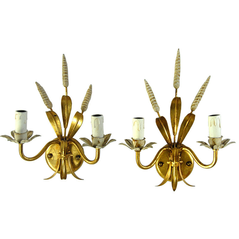 Pair of vintage wall lamps in gilded metal, Italy 1970