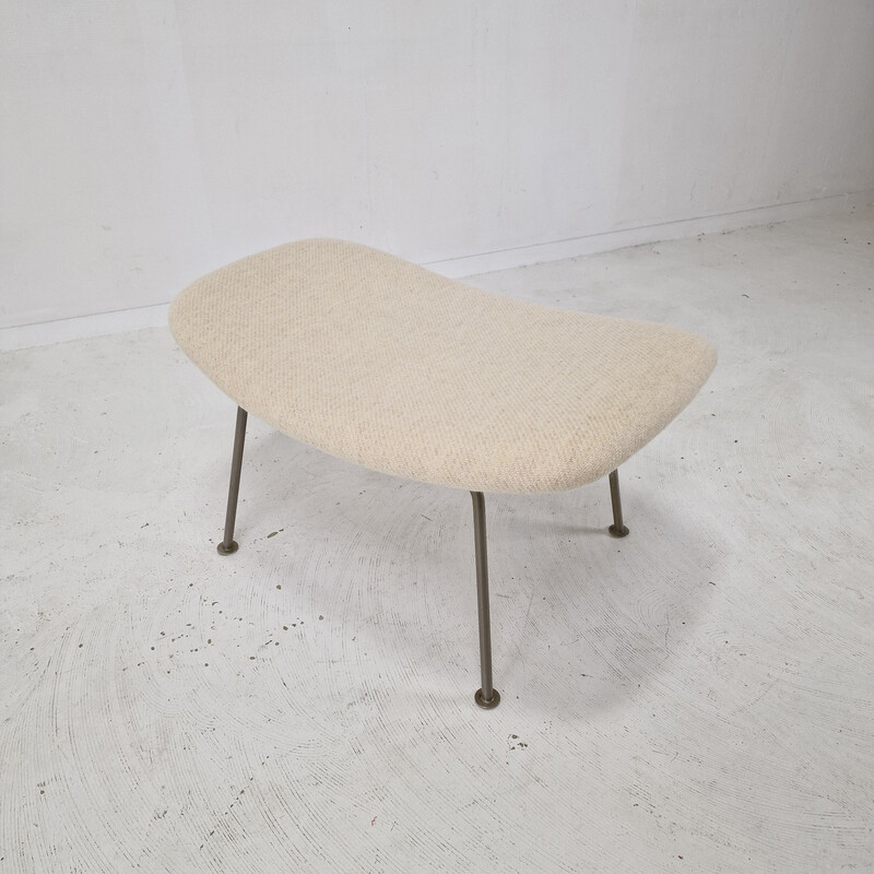 Vintage Oyster armchair with ottoman by Pierre Paulin for Artifort, 1960s
