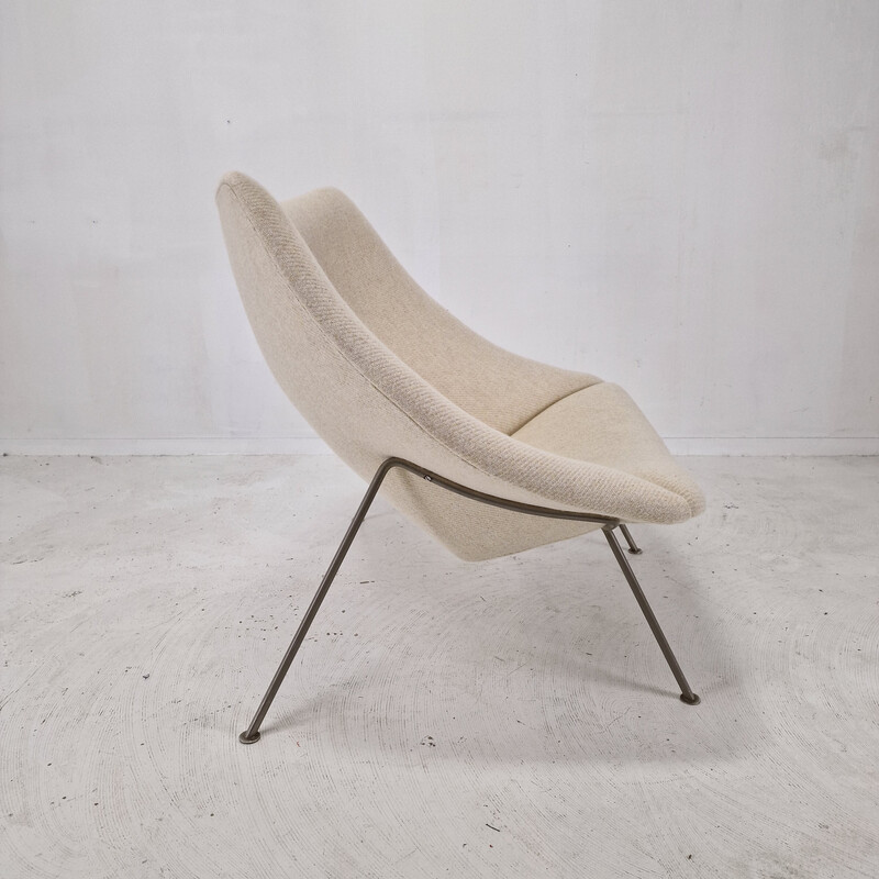 Vintage Oyster armchair with ottoman by Pierre Paulin for Artifort, 1960s