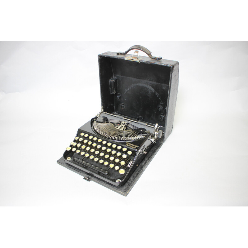 Vintage Remington portable typewriter, Usa 1910