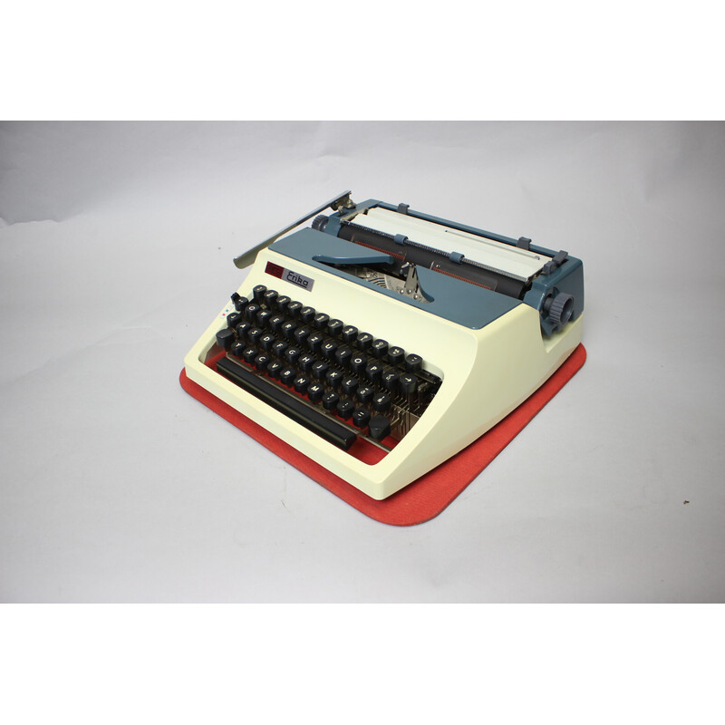 Vintage typewriter Daro erika, Germany 1965