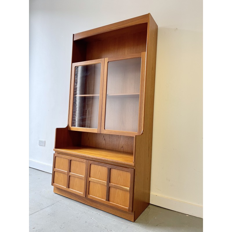 Mueble alto vintage Nathan de teca y cristal