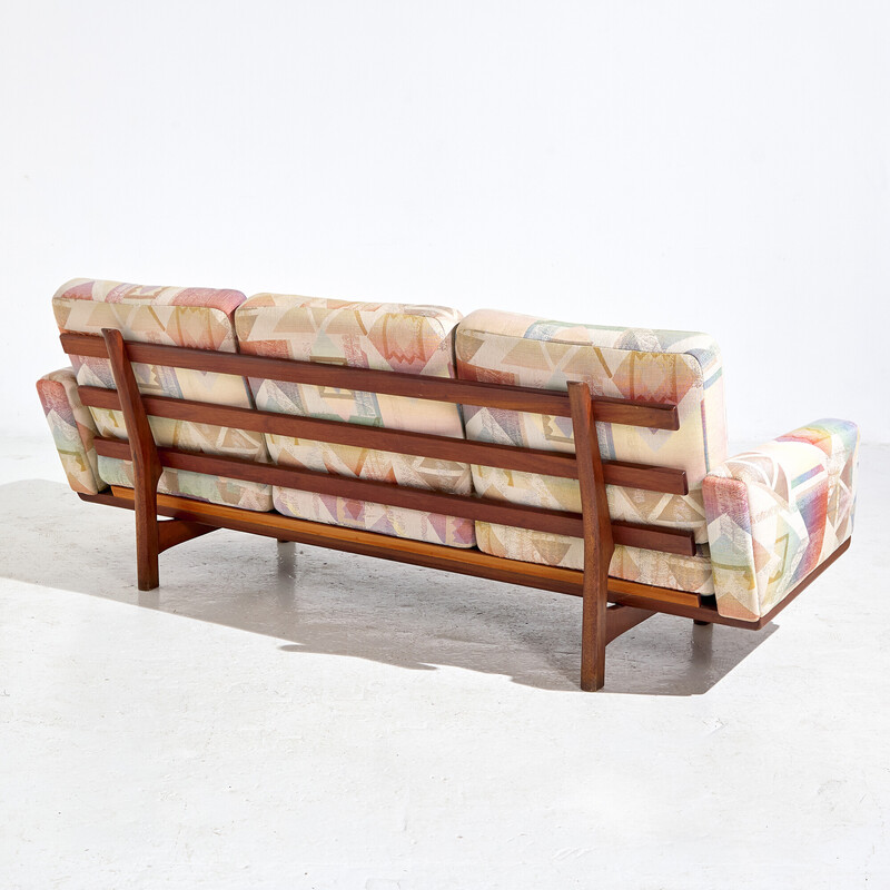 Vintage three-seater sofa model Ge-236/3′ by Hans J. Wegner for Getama