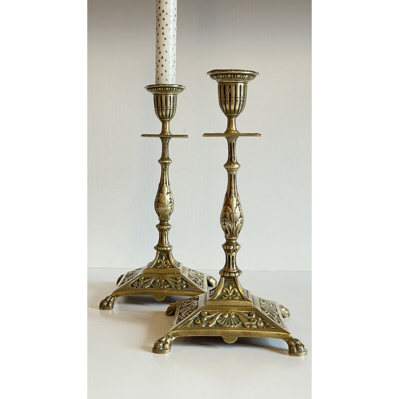 Par de castiçais de candelabros em latão maciço