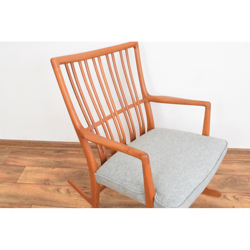 Vintage Ml33 oakwood rocking chair by Hans J. Wegner for Mikael Laursen, 1950s