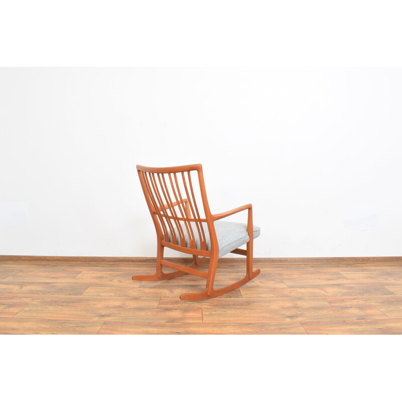 Vintage Ml33 oakwood rocking chair by Hans J. Wegner for Mikael Laursen, 1950s