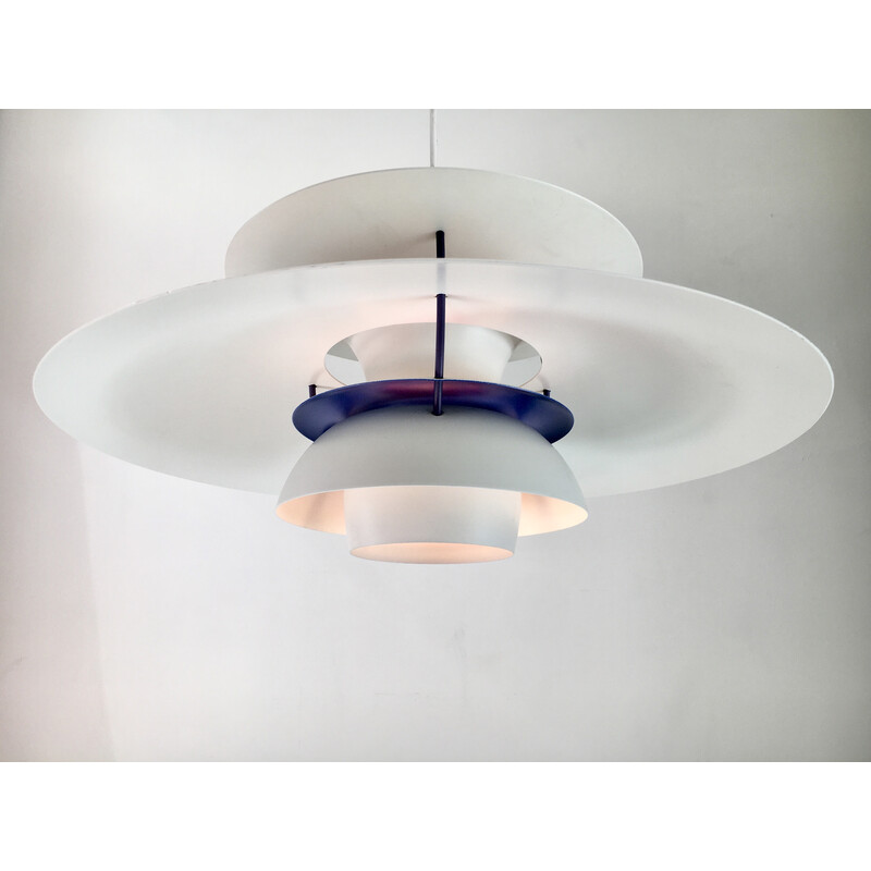 Vintage Ph5 pendant lamp in white lacquered metal by Poul Henningsen for Louis Poulsen