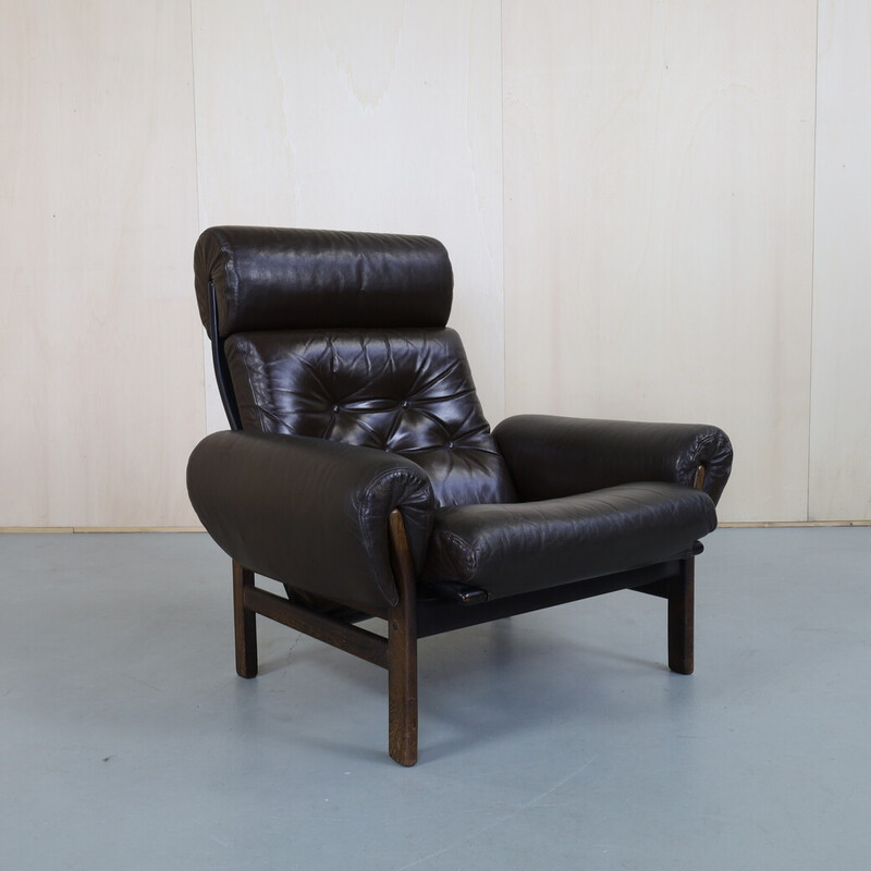 Vintage leather lounge chair for Coja