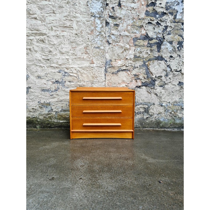 Vintage oakwood chest of drawers by Fitrobe Furniture