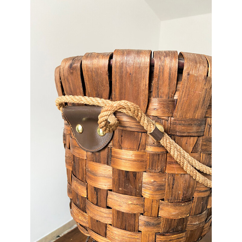 Vintage basket vase in walnut crust, Italy 1970