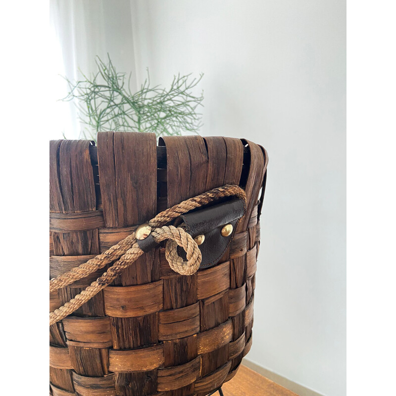 Vintage basket vase in walnut crust, Italy 1970