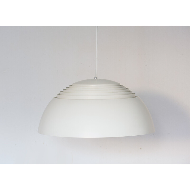 Lampada a sospensione danese d'epoca Royal 500 di Arne Jacobsen per Louis Poulsen