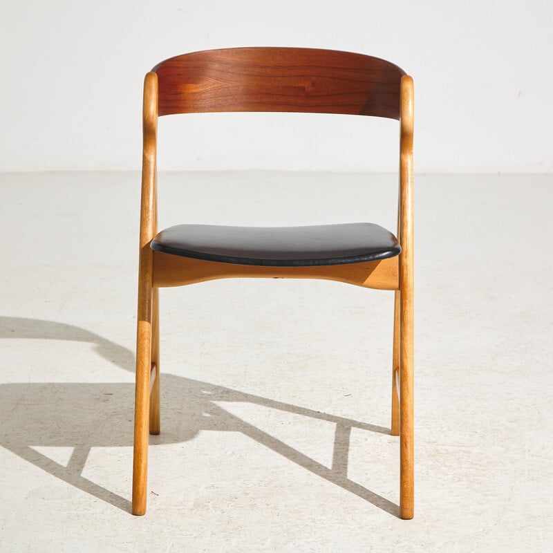 Silla vintage de roble y cuero de Henning Kjærnulf para Boltings Stolefabrik, años 60