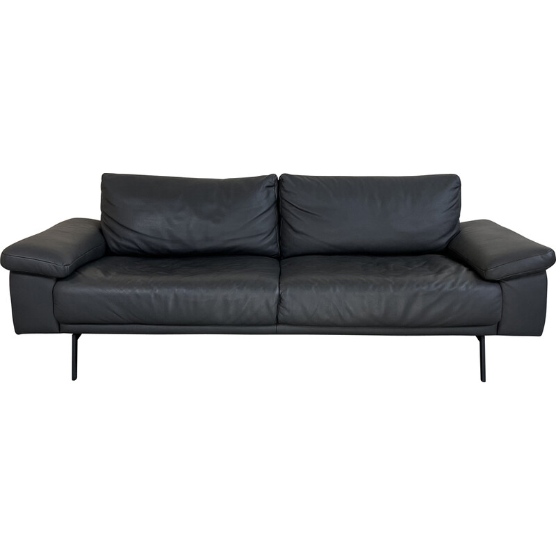 Vintage Timeless sofa in leather by Novastyl